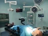 電動多目的手術台 脚の支柱付き 手術手術台