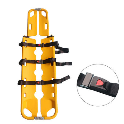 折りたたみ可能なスクープストレッチャーで 救急車への患者移動