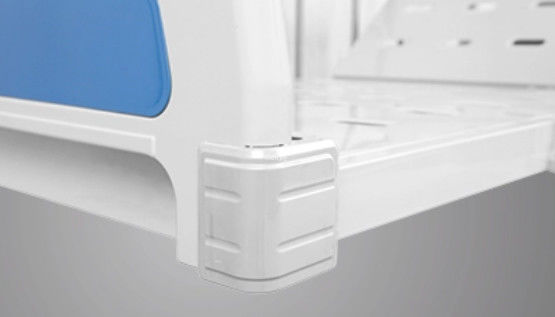 215MMの優れた泡のマットレスが付いている完全な電気病院用ベッドおよび完全な柵